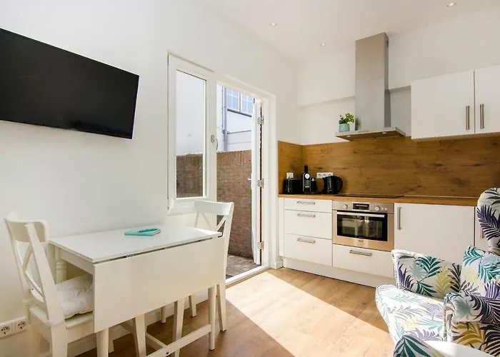 בית אירוח Lou-lou *