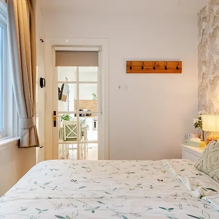 Homestay Lou-lou