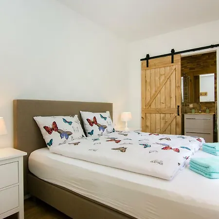 Lou-lou Ubytování v soukromí *